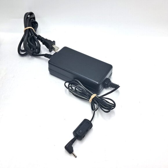 Sharp Viewcam Hi8 VL-AH151U and VL-A10U-One Charger -One AV Cable- Working - Picture 13 of 15